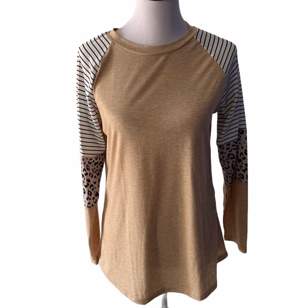 Tecrew Womens Long Sleeve Top size M